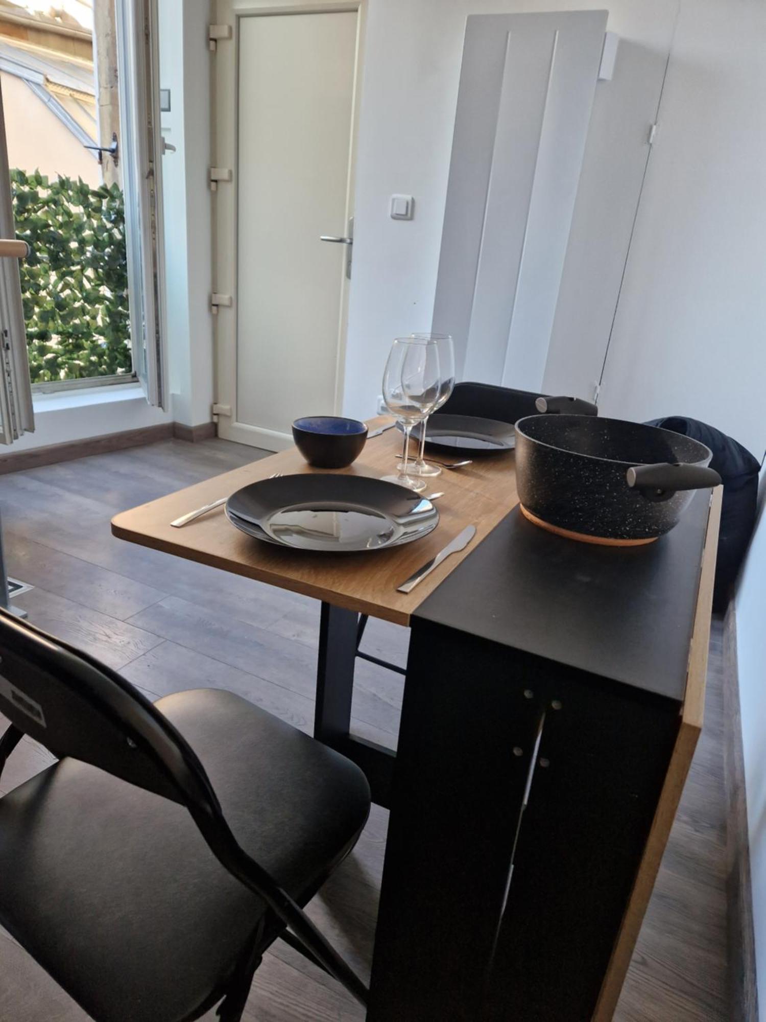 Les Appartements De Romain Et Julien Dijon Exterior photo